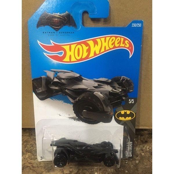 全新 風火輪 hot wheels 蝙蝠俠 batman 蝙蝠車 蝙蝠俠 vs 超人